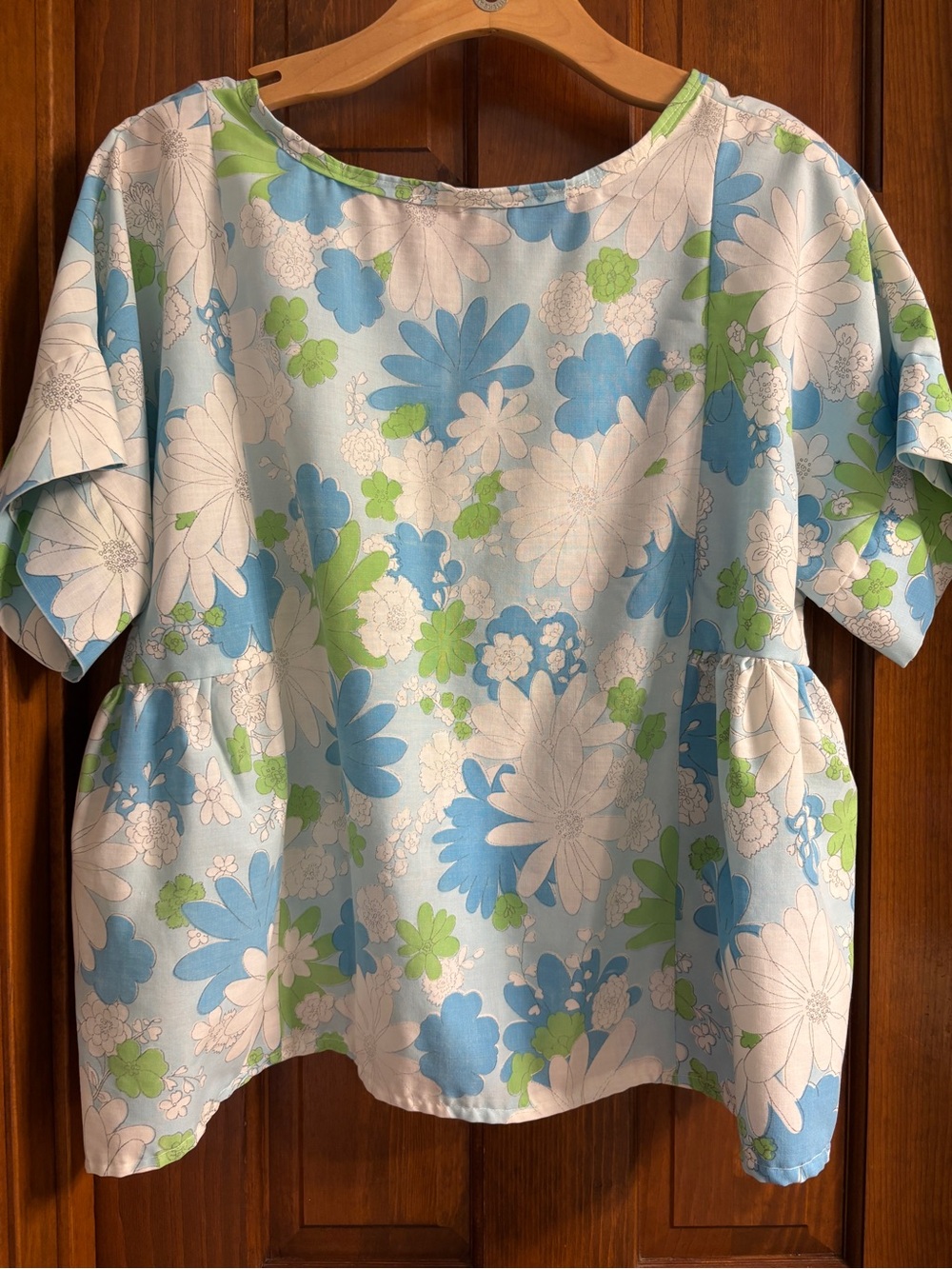 Vintage upcycled top made from vintage (70’s) sheet